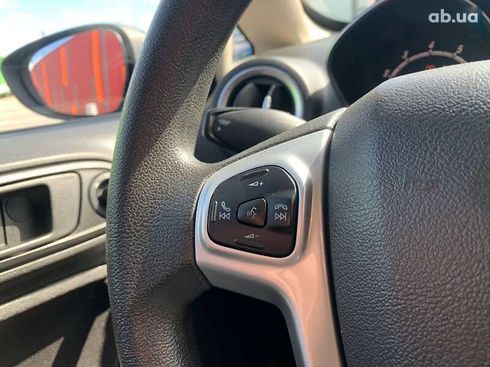 Ford Fiesta 2019 - фото 19