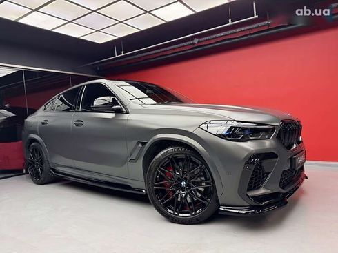 BMW X6 M 2022 - фото 9
