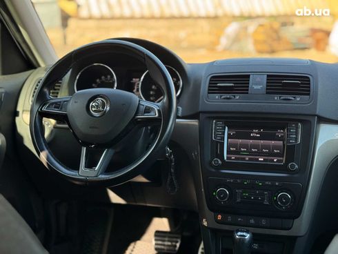 Skoda Yeti 2017 серый - фото 74
