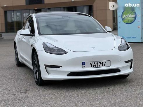 Tesla Model 3 2021 - фото 16