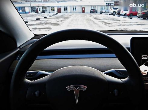 Tesla Model Y 2021 - фото 12
