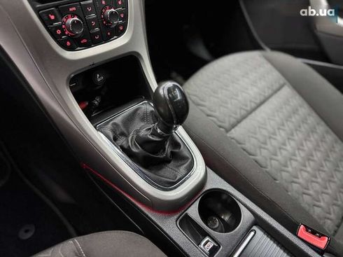 Opel Astra 2013 - фото 13