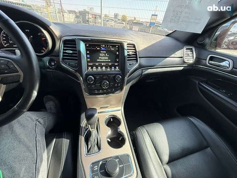 Jeep Grand Cherokee 2017 - фото 17
