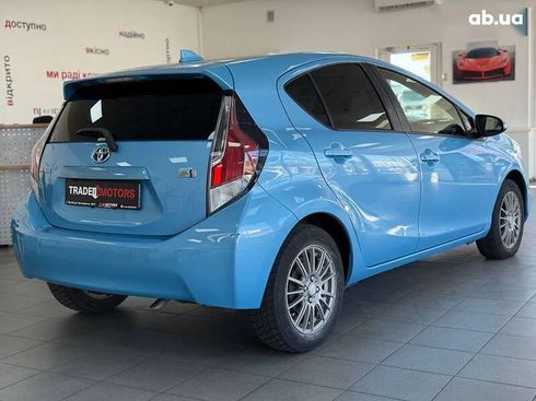 Toyota Aqua 2015 - фото 13