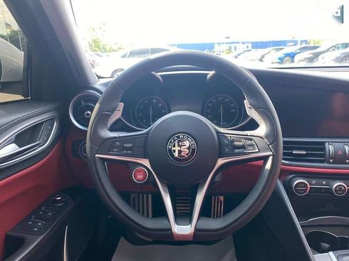Alfa Romeo Giulia 2018 - фото 20