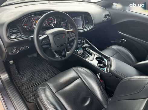 Dodge Challenger 2017 - фото 8