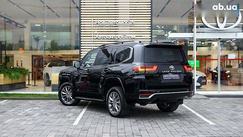 Toyota Land Cruiser 2023 - фото 2