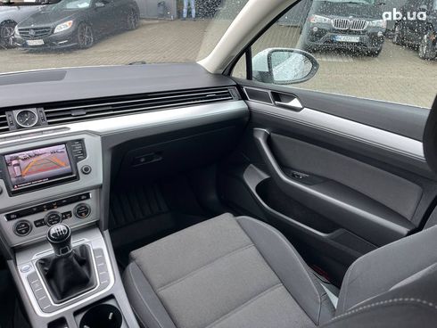 Volkswagen passat b8 2016 белый - фото 26