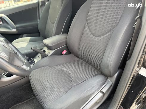 Toyota RAV4 2007 черный - фото 22