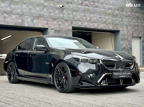 BMW M5 2025 - фото 12