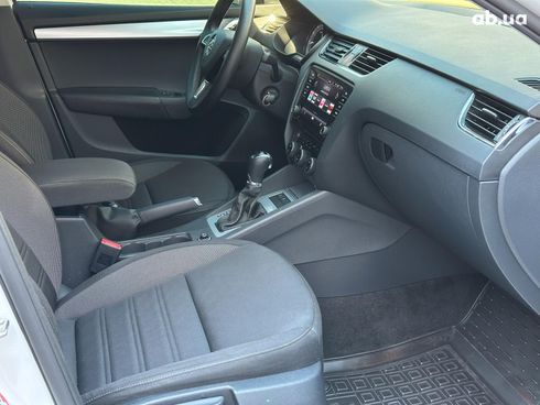 Skoda octavia a7 2019 белый - фото 22