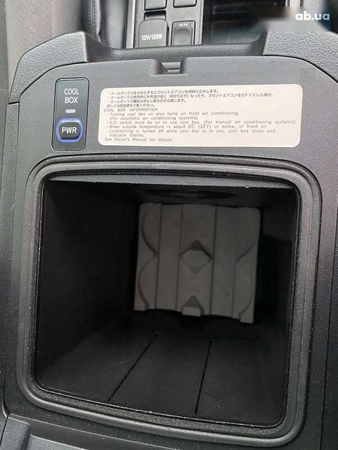 Toyota Land Cruiser Prado 2010 - фото 25