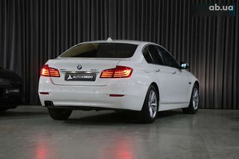 BMW 5 серия 2016 - фото 6