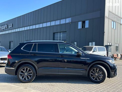 Volkswagen Tiguan 2021 черный - фото 5