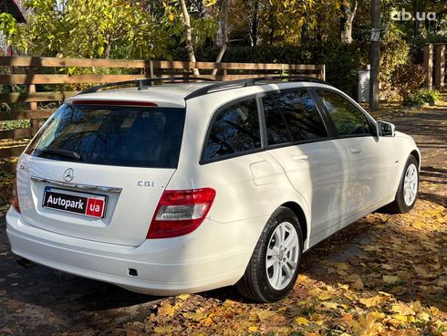Mercedes-Benz C-Класс 2010 белый - фото 10