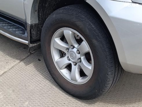 Toyota Land Cruiser Prado 2004 серый - фото 6
