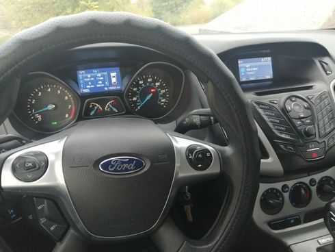 Ford Focus 2014 белый - фото 14