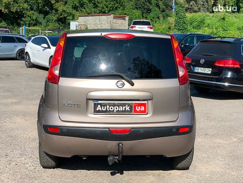 Nissan Note 2006 коричневый - фото 6