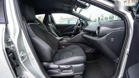 Toyota C-HR 2023 - фото 7