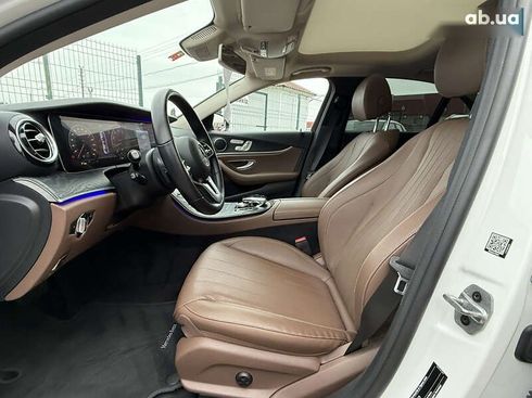Mercedes-Benz E-Класс 2019 - фото 12