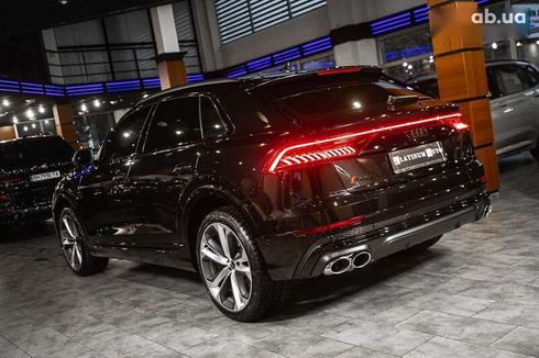 Audi SQ8 2023 - фото 28