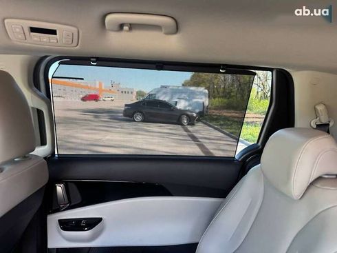 Kia Carnival 2023 - фото 30