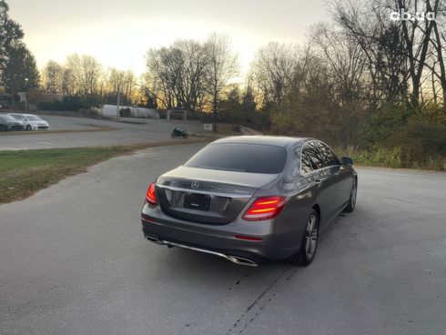 Mercedes-Benz E-Класс 2018 серый - фото 5