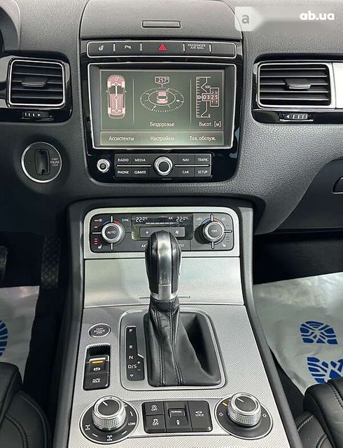 Volkswagen Touareg 2015 - фото 13