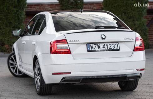 Skoda Octavia 2017 белый - фото 7