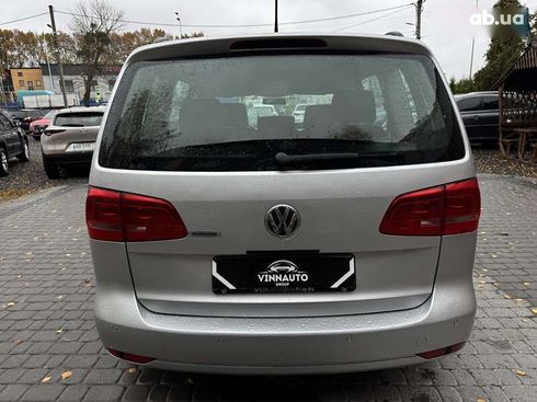 Volkswagen Touran 2014 - фото 14