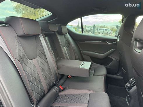 Skoda Octavia 2021 - фото 28