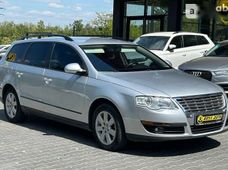 Купити Volkswagen Passat 2010 бу в Чернівцях - купити на Автобазарі