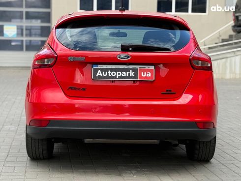 Ford Focus 2016 красный - фото 8