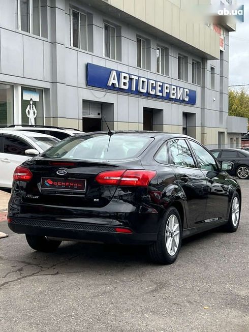 Ford Focus 2018 - фото 11