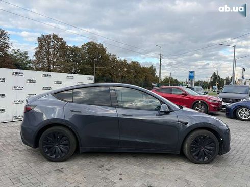 Tesla Model Y 2021 - фото 10