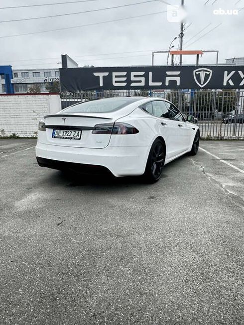 Tesla Model S 2021 - фото 26