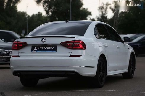 Volkswagen Passat 2018 - фото 7