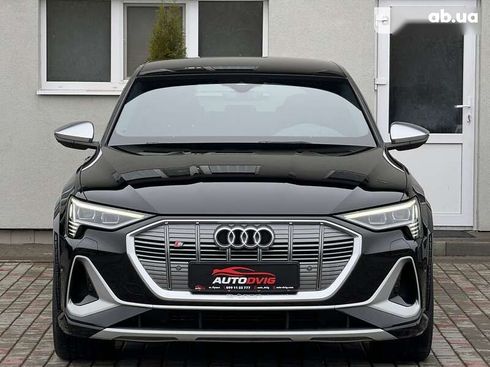 Audi e-tron S 2021 - фото 9