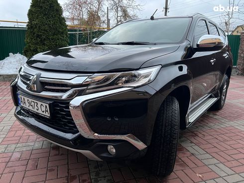 Mitsubishi Pajero Sport 2019 черный - фото 5