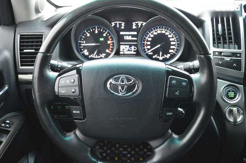 Toyota Land Cruiser 2012 - фото 24