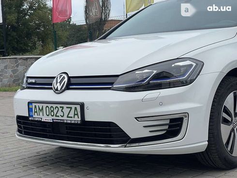 Volkswagen e-Golf 2020 - фото 10