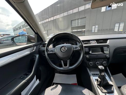 Skoda Octavia 2016 коричневый - фото 24