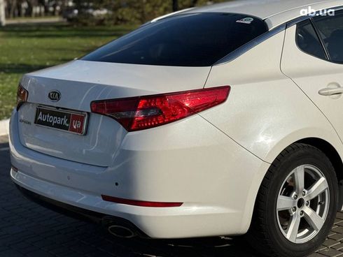 Kia Optima 2012 белый - фото 14