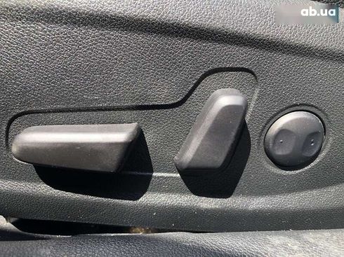 Kia K5 2017 - фото 11
