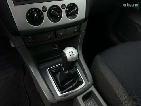 Ford Focus 2007 - фото 30