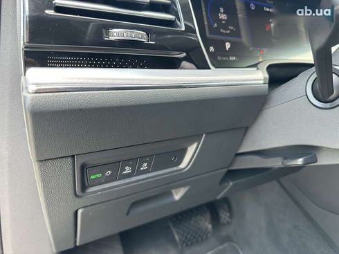 Volkswagen Touareg 2018 - фото 10