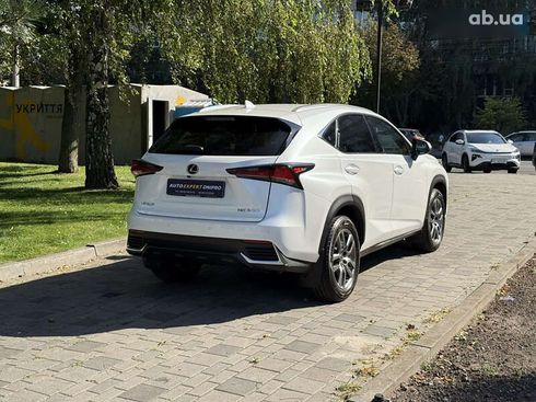 Lexus NX 2018 - фото 8