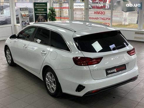 Kia Cee'd 2022 - фото 9