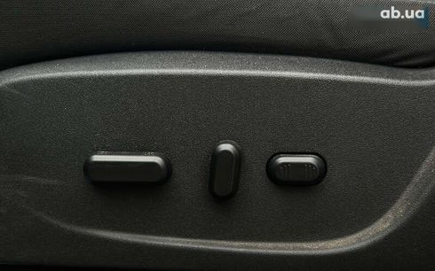 Ford C-Max 2017 - фото 19