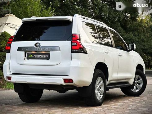 Toyota Land Cruiser Prado 2019 - фото 18